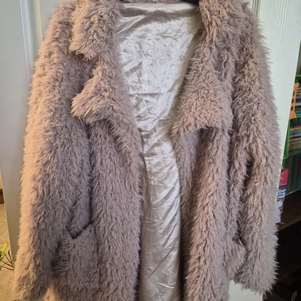 Cozy Teddy Jacket in Soft Tan